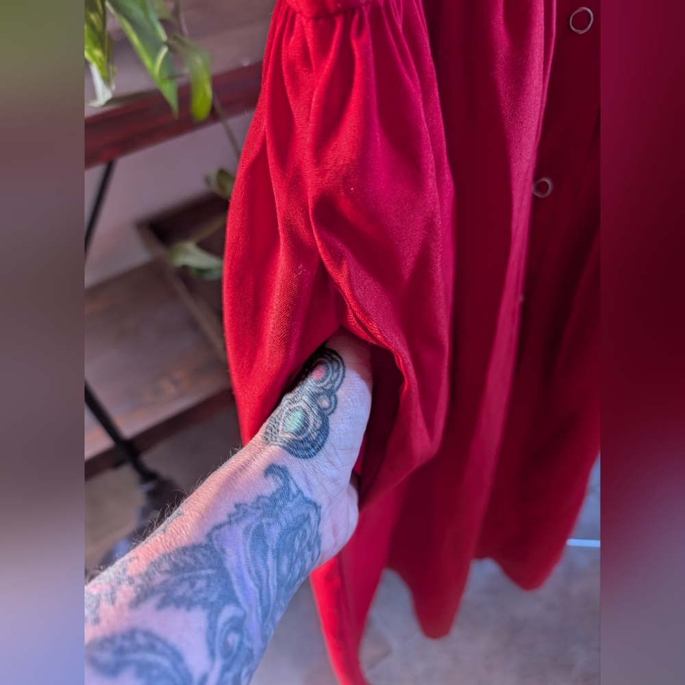 Vintage Red Button-Up Dress - Picture 4 of 10